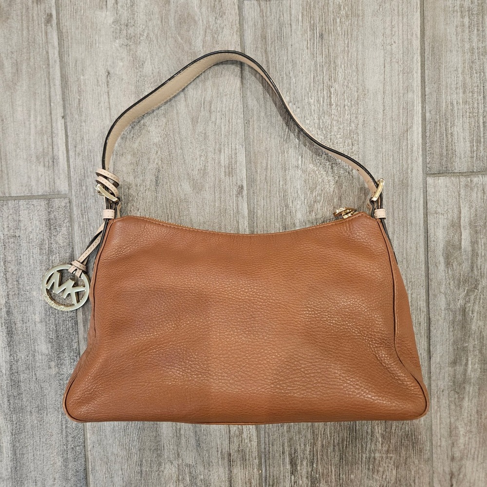 Michael Kors Nolita Medium Pebble Leather Shoulder Bag Gold Hardware Hobo Classy - Picture 2 of 13